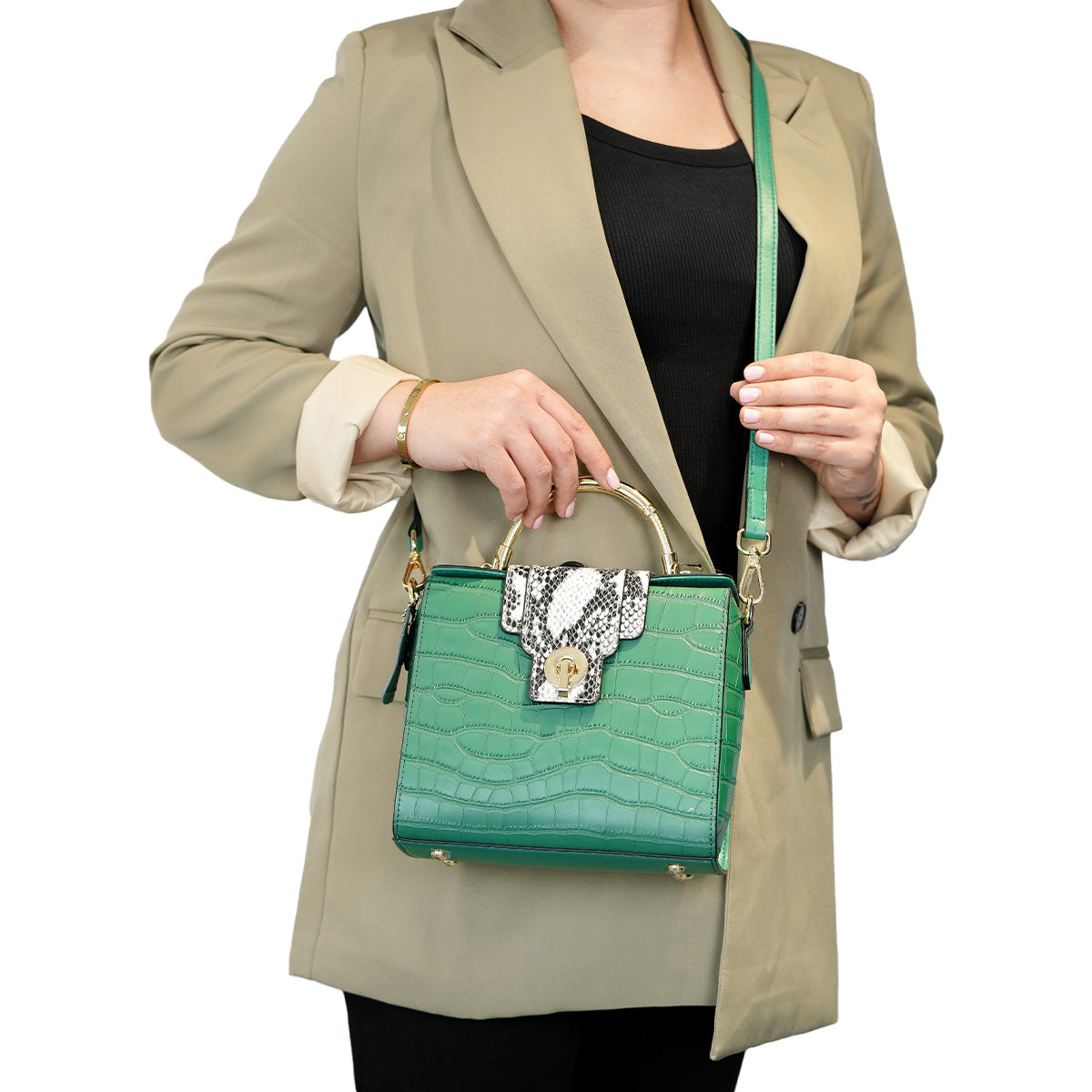 Chic Chérie Green Handbags For Women