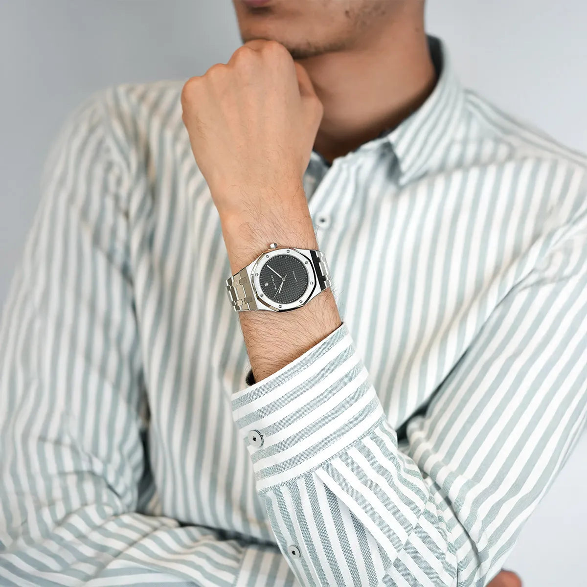 Eclipse Diamond Black Vintage Watch